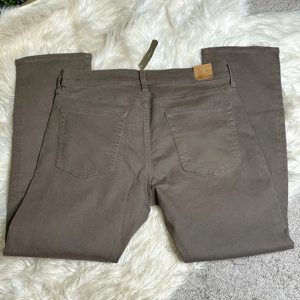 Nwt J. Crew Men's Taupe‎ gray Straight Jeans